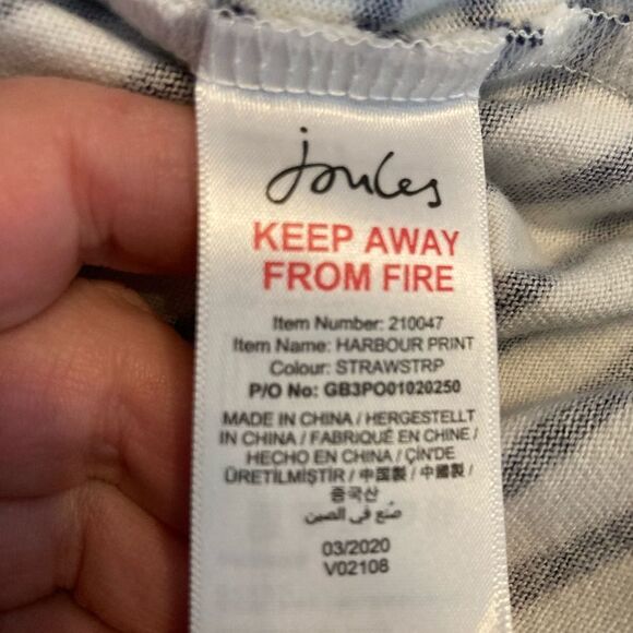 Joules NWOT heavy cotton sailor shirt w/pink strawberries French chic - Picture 9 of 11